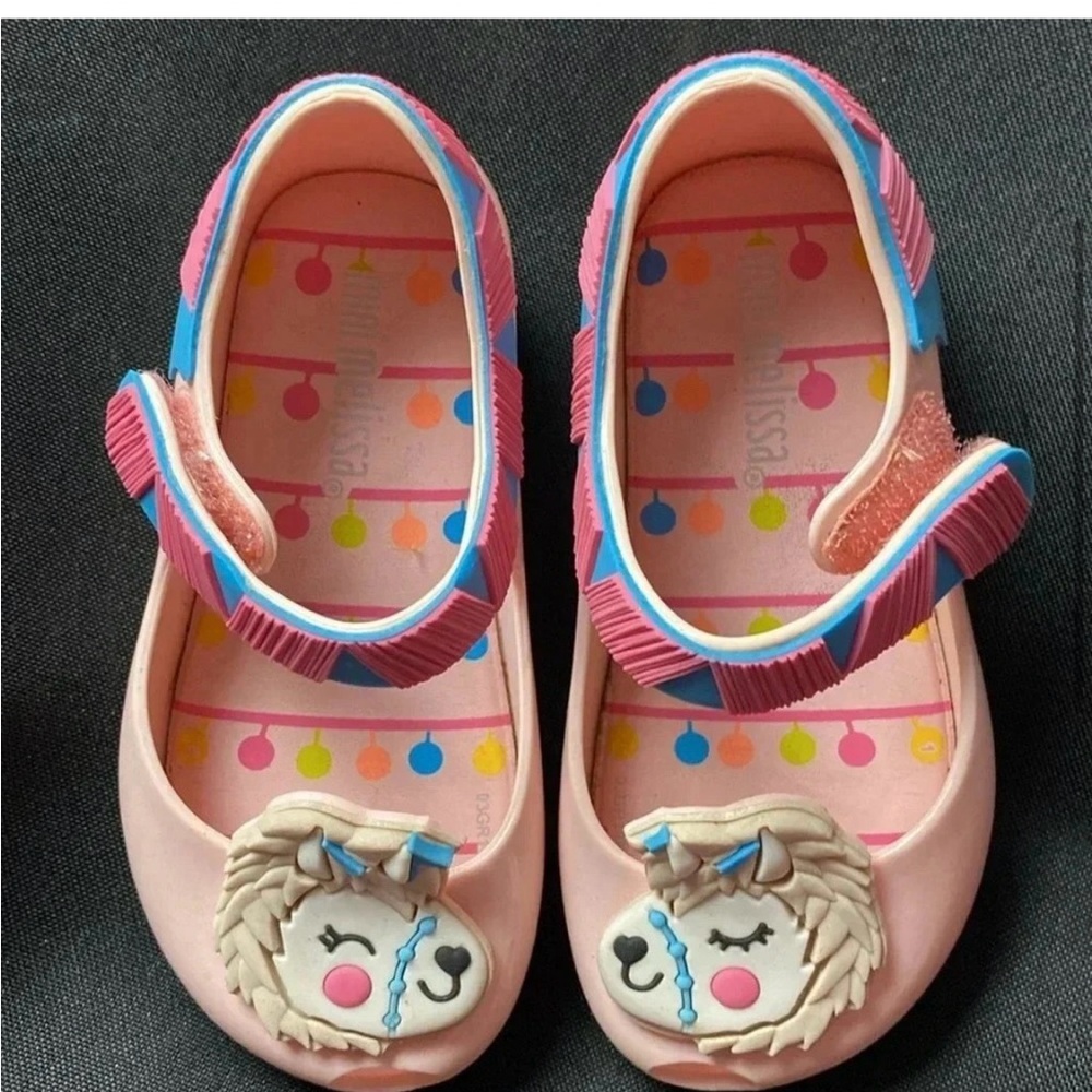 MINI MELISSA TODDLER GIRL SIZE 7 LLAMA SHOES HOOK LOOP CLOSURE GOOD CONDITION